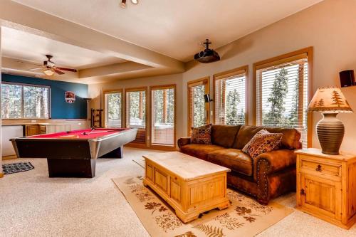 Amazing Views Day & Night Plus Private Hot Tub - Lunar View Lodge in Alma (CO)