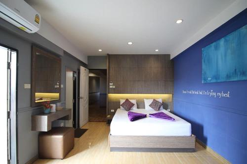 Kaya Place in South Thonburi