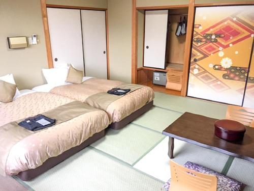 Traditional Twin Room with verandah - Non-Smoking