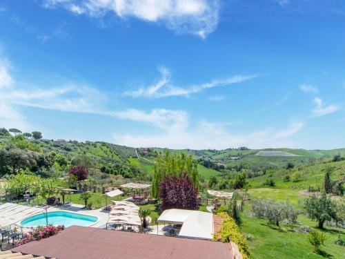 Swimming pool, close to Rome, in the Rome countryside, WiFi