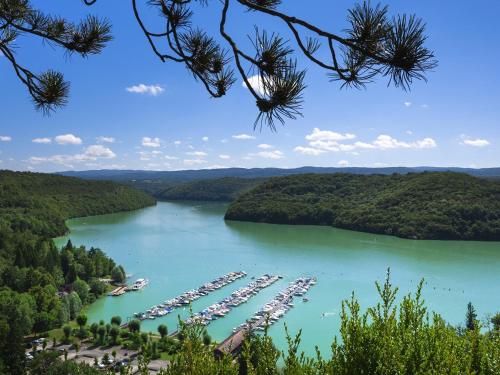 Villa Villards-d'Héria, 3 bedrooms, 7 persons - FR-1-654-5 gîte à louer Moirans-en-Montagne