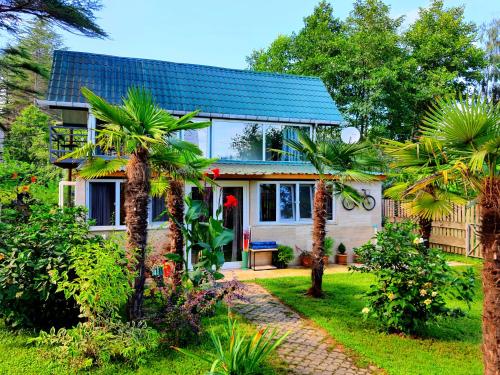 House & Yard Sesil Forest 90m to beach Kaprovani, Ureki (photo 5)