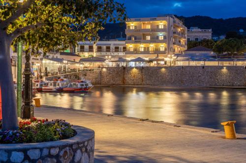 . Hotel Roumani