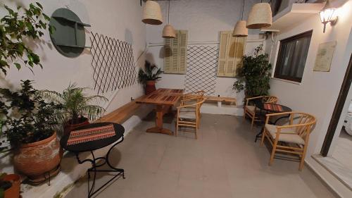OLD TOWN TALES apartments 3