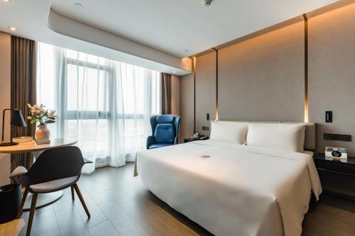 Executive room, Guest room, 1 Queen