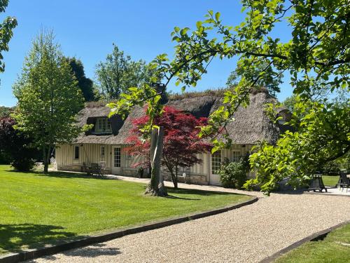 B&B Ablon - LES 2 CHAUMIÈRES Piscine & Spa - Bed and Breakfast Ablon