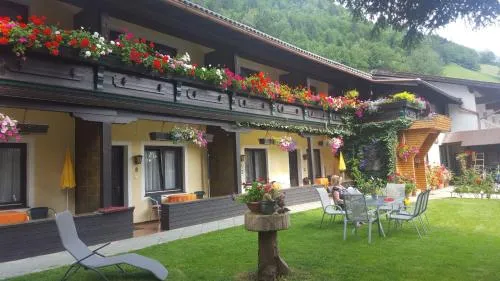 Alpen-Appartementhof in Bad Hofgastein, Österreich