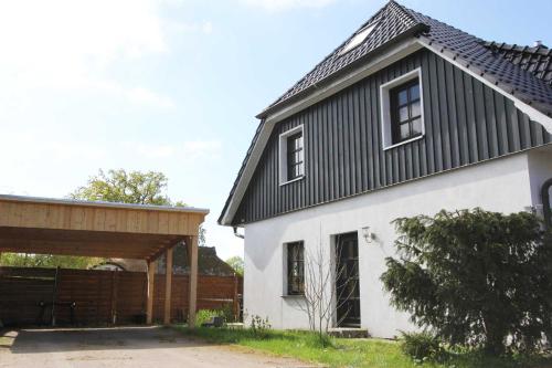 Oliver-Grolik, Born (zdjęcie 10)