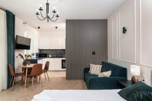 Atrium - Old Town Luxury Apartments - by Upstairs 4