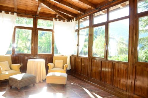 Létesítmények, Hotel Charle in Jaca