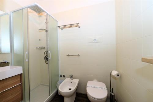 Comfort Triple Room image 1