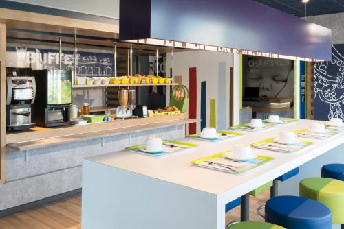 Hotel Ibis Budget Lyon Eurexpo - - image 11