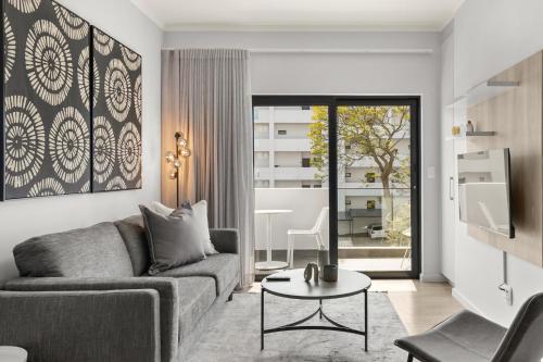 The Monroe Luxury Apartments - image 3