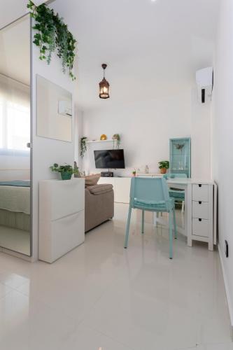 Becalp estudio en el centro by Bookindenia - image 3