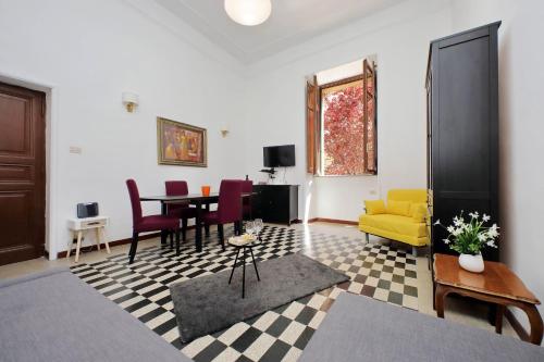 Quiriti Delightful Apartment - Tap to explore photos
