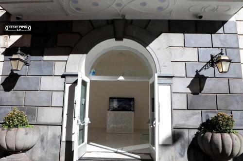 Ingresso, Jazz Hotel in Napoli