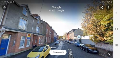 Large 7 Bedroom Botanic Townhouse gîte à louer Béal Feirste