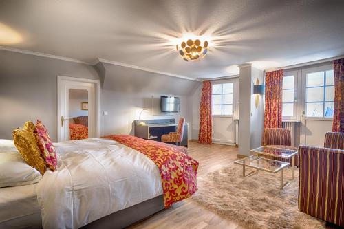1 queen bed