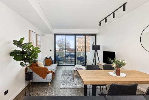 Cinema Suites Apartments by Urban Rest - image 8