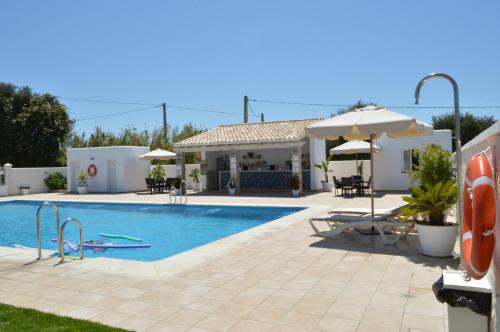 Pub/Lounge, Hostal El Capi in Zahora