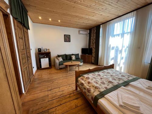 Tsarevets Residence in Veliko Tarnovo City Center