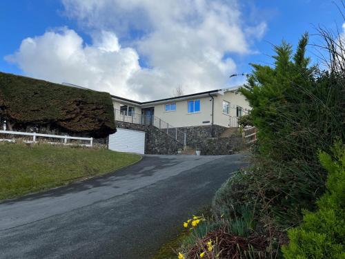 Viesnīcas āriene, Aelwyd Y Don in Penbryn