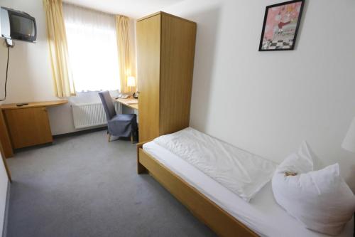 1 twin bed
