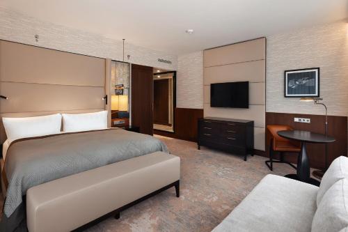359936867 InterContinental Berlin by IHG