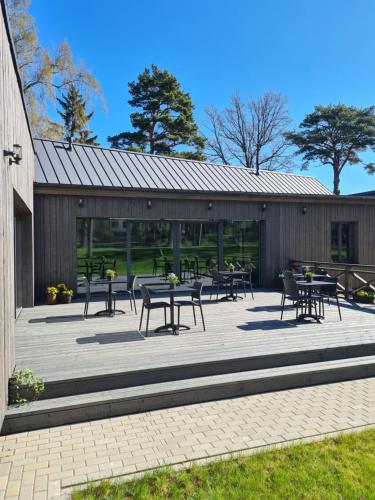 Viesu nams UPE in 羅亞