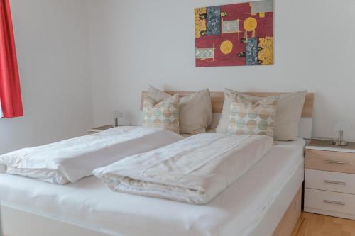 One-Bedroom Apartment with Shower