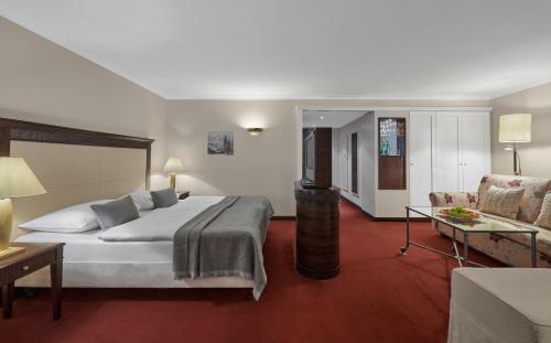 1 queen bed