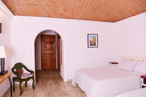 2 double beds
