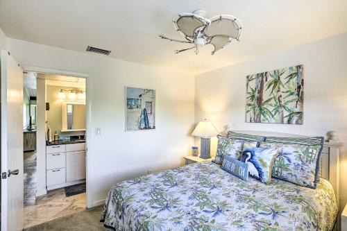 Coastal Condo with Pool Access Less Than 1 Mi to Beach!