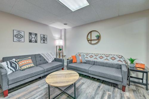 Pet-Friendly Waynesville Home with Mountain Views! in Jonathan Creek
