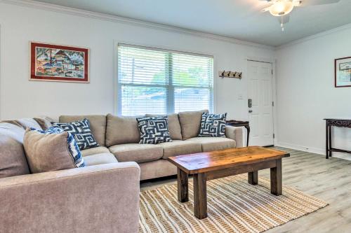 Charming Bay St Louis Home - 1 Mi to Beach! photo 4
