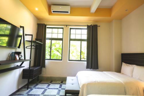 Superior Double Room image 10
