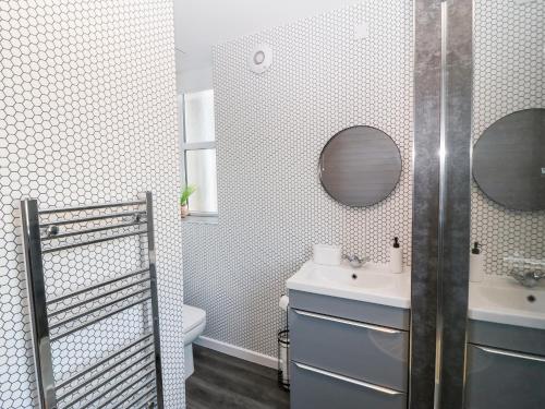 Rothlea Flat 1 Rothlea Flat 1