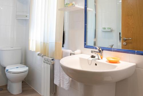 Deluxe Double or Twin Room with Garden View
