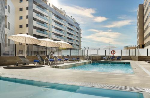 Zwembad, Sercotel Gran Hotel Luna de Granada in Granada