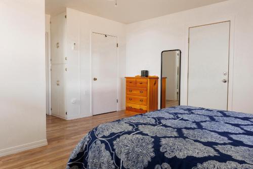 Beach House in Alpine - image 12