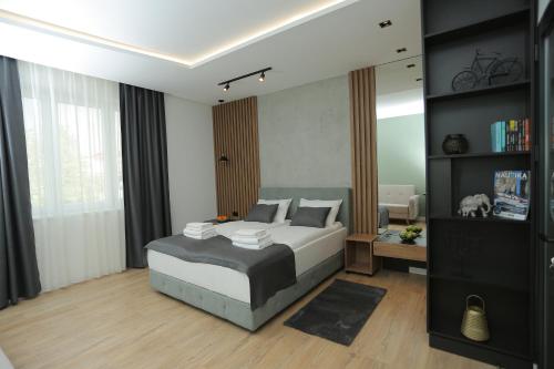 . Bonanza Apartments