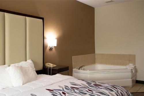 BlissPoint Inn & Suites Marion in Marion, USA