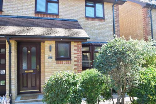 Vchod, Beautiful 3 bed Home in the heart of New Forest in Hordle
