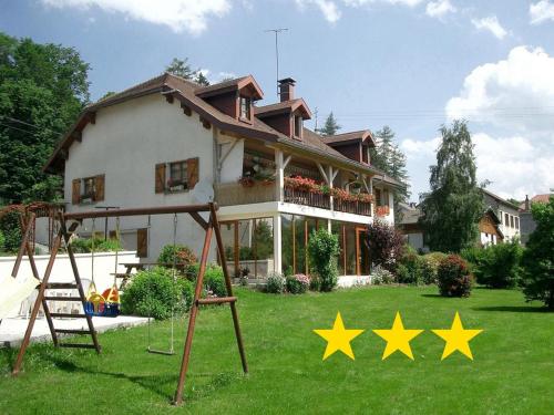 Gîte 1804 Montagnes du Jura avec Spa et Sauna classé 3 étoiles - Apartment - Foncine-le-Haut