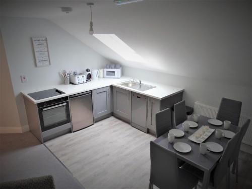 Lir Lodge 3