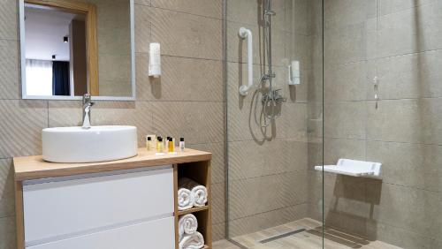 Ha Hotel Mostar - image 5