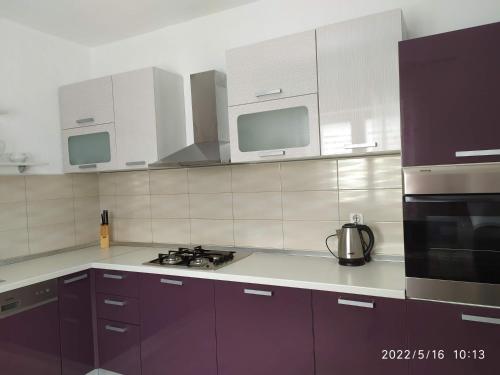 廚房, Apartments and room Suza in 塞尼