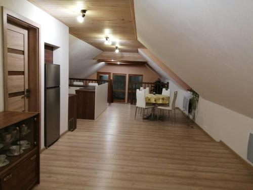 Prázdninový byt Lýdia (Prazdninovy byt Lydia) in Lopej