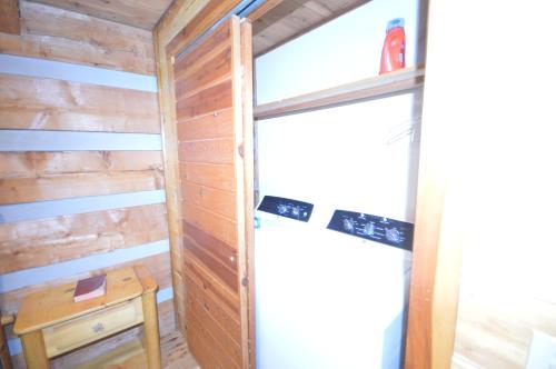 Bear Country - image 12