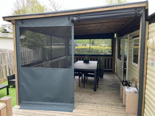 Chalet op vakantiepark Bergumermeer in Suameer